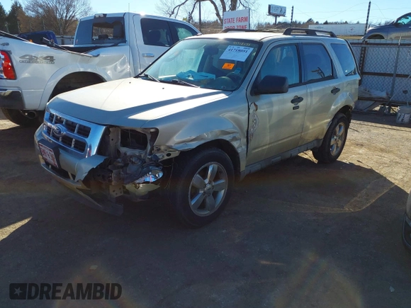 2011 Ford Escape XLT with VIN 1FMCU0D73BKB59185, listed as a IAAI auction lot 41718051 with 178,026 mi miles. Bid and sale history available at carsss.com. Image 17.