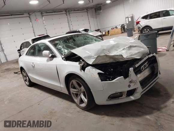 2015 Audi A5 Premium with VIN WAUCFAFR8FA028720, listed as a IAAI auction lot 39410245 with 68,002 mi miles. Bid and sale history available at carsss.com. Image 1.
