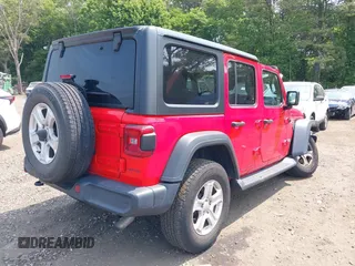 2020 Jeep Wrangler Unlimited Sport S with VIN 1C4HJXDN8LW122928, listed as a IAAI auction lot 42430099 with 58,454 mi miles and . Bid and sale history available at DreamBid. Image 4.