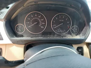 2012 BMW 3 Series 328i с VIN WBA3C1C50CF430403, выставлен на аукционе Copart как лот 56896395 с пробегом Не указан миль и Списание • Salvage title. История ставок и продаж доступна на DreamBid. Изображение 9.