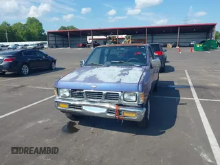 1996 Nissan Frontier XE с VIN 1N6SD16S8TC317536, выставлен на аукционе IAAI как лот 42840011 с пробегом 358 245 миль миль и . История ставок и продаж доступна на DreamBid. Изображение 2.