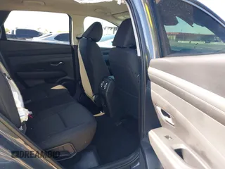 2025 Hyundai Tucson SEL with VIN 5NMJB3DE9SH534705, listed as a IAAI auction lot 41846301 with 101 mi miles and . Bid and sale history available at DreamBid. Image 8.