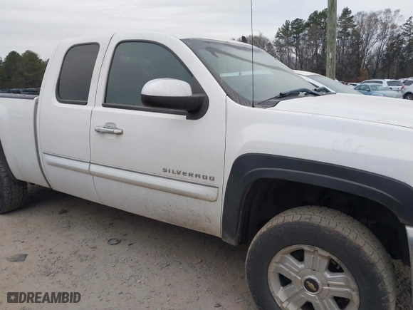 2012 Chevrolet Silverado 1500 LT with VIN 1GCRKSE70CZ239258, listed as a IAAI auction lot 41160222 with 143,082 mi miles. Bid and sale history available at carsss.com. Image 13.