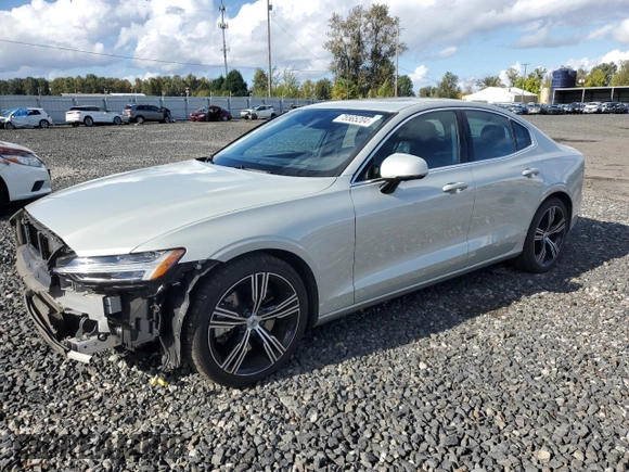 2021 Volvo S60 Inscription with VIN 7JRA22TL0MG095593, listed as a Copart auction lot 75565204 with 39,605 mi miles and Salvage Title. Bid and sale history available at carsss.com. Image 1.
