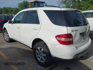 2006 Mercedes-Benz M 350 with VIN 4JGBB86E56A109010, listed as a IAAI auction lot 42236038 with Not Provided miles and . Bid and sale history available at DreamBid. Image 3.