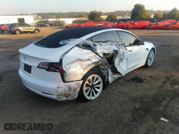 2023 Tesla Model 3 z VIN 5YJ3E1EA3PF449187, wystawiony jako IAAI lot #40320939 z przebiegiem Nie podano mil oraz . Historia ofert i sprzedaży dostępna na DreamBid. Obrazek 3.