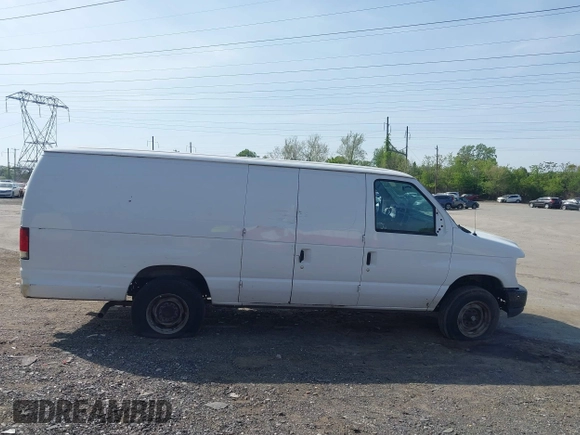 2014 Ford Econoline Cargo Commercial with VIN 1FTNS2EW2EDA83939, listed as a IAAI auction lot 42159453 with 148,947 mi miles. Bid and sale history available at carsss.com. Image 13.
