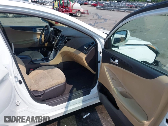 2013 Hyundai Sonata GLS with VIN 5NPEB4AC0DH566586, listed as a IAAI auction lot 42329993 with 118,089 mi miles and . Bid and sale history available at DreamBid. Image 5.