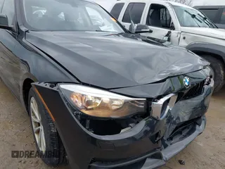 2014 BMW 3 Series 328i Gran Turismo xDrive z VIN WBA3X5C51ED558871, wystawiony jako IAAI lot #41940706 z przebiegiem 74 126 mil mil oraz . Historia ofert i sprzedaży dostępna na DreamBid. Obrazek 6.
