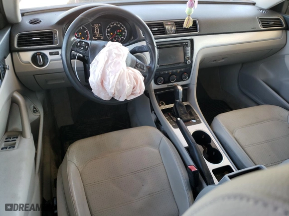 2013 Volkswagen Passat SE w/Sunroof with VIN 1VWBH7A33DC079443, listed as a Copart auction lot 43699995 with 88,620 mi miles and Salvage Title. Bid and sale history available at carsss.com. Image 8.