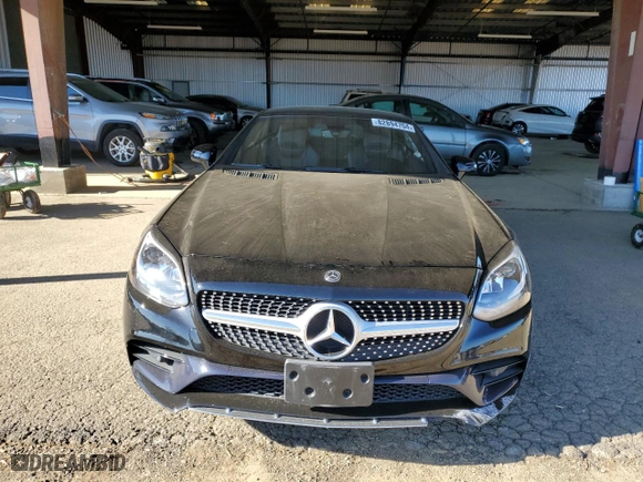 2020 Mercedes-Benz SLC with VIN WDDPK3JA1LF166763, listed as a Copart auction lot 82894704 with 37,870 mi miles and Salvage Title. Bid and sale history available at carsss.com. Image 5.