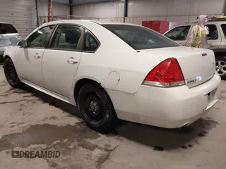 2012 Chevrolet Impala Police Police with VIN 2G1WD5E37C1258225, listed as a IAAI auction lot 41559049 with 202,535 mi miles. Bid and sale history available at carsss.com. Image 3.