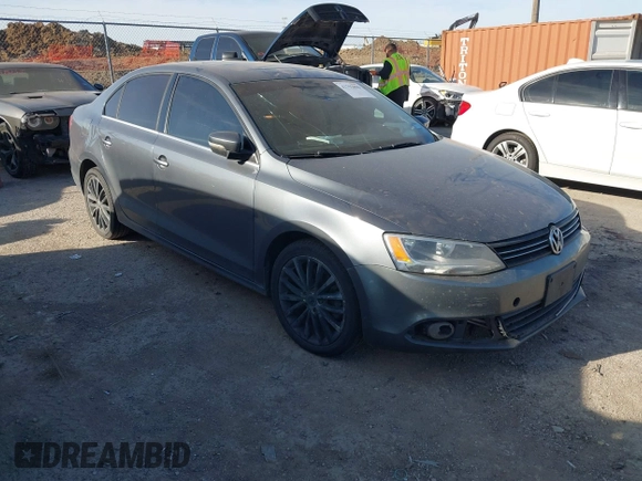 2012 Volkswagen Jetta SEL z VIN 3VWLP7AJ2CM418230, wystawiony jako IAAI lot #41792896 z przebiegiem 220 036 mil mil oraz . Historia ofert i sprzedaży dostępna na DreamBid. Obrazek 1.