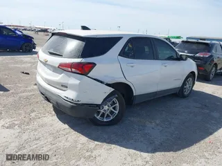 2024 Chevrolet Equinox LS with VIN 3GNAXHEG9RL298768, listed as a IAAI auction lot 41829973 with 10,897 mi miles. Bid and sale history available at carsss.com. Image 4.
