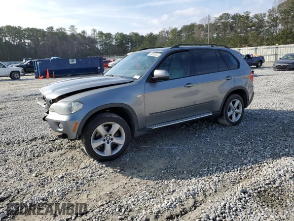 2008 BMW X5 3.0si with VIN 5UXFE43528L000813, listed as a Copart auction lot 42426315 with 147,648 mi miles and Salvage Title. Bid and sale history available at carsss.com. Image 1.