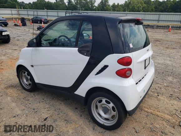 2009 Smart fortwo Pure with VIN WMEEJ31X19K216555, listed as a Copart auction lot 64412765 with 74,152 mi miles and Clean title. Bid and sale history available at DreamBid. Image 2.