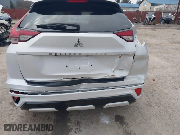 2024 Mitsubishi Eclipse Cross SE with VIN JA4ATWAA7RZ000716, listed as a IAAI auction lot 41221220 with 903 mi miles and . Bid and sale history available at DreamBid. Image 6.