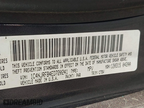 2014 Jeep Patriot Latitude with VIN 1C4NJRFB4ED720241, listed as a IAAI auction lot 40914199 with 128,218 mi miles. Bid and sale history available at carsss.com. Image 9.