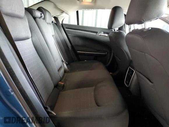 2023 Chrysler 300 Touring with VIN 2C3CCAAG0PH633016, listed as a Copart auction lot 49267415 with 23,449 mi miles and Clean Title. Bid and sale history available at DreamBid. Image 10.
