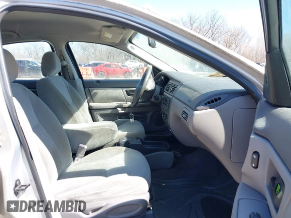 2003 Ford Taurus SE Standard with VIN 1FAFP53U53G226439, listed as a IAAI auction lot 41845541 with 215,870 mi miles. Bid and sale history available at carsss.com. Image 5.