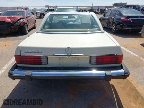 1981 Mercedes-Benz 380 380SL with VIN WDBBA45A0BB004442, listed as a IAAI auction lot 42124354 with 177,453 mi miles. Bid and sale history available at carsss.com. Image 16.