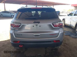 2019 Jeep Compass Trailhawk z VIN 3C4NJDDB1KT812953, wystawiony jako IAAI lot #42178451 z przebiegiem 76 269 mil mil oraz . Historia ofert i sprzedaży dostępna na DreamBid. Obrazek 16.