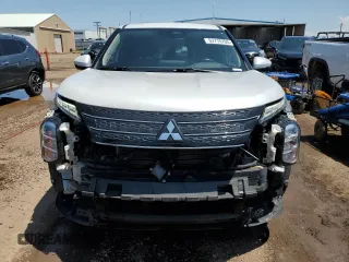 2022 Mitsubishi Outlander SE with VIN JA4J3UA80NZ011133, listed as a Copart auction lot 62770705 with 37,530 mi miles and Salvage title. Bid and sale history available at DreamBid. Image 5.