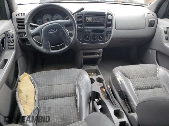 2001 Ford Escape XLS with VIN 1FMYU01191KA29996, listed as a Copart auction lot 86362534 with 265,271 mi miles and Salvage title. Bid and sale history available at DreamBid. Image 8.