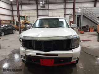 2009 Chevrolet Silverado 1500 LTZ with VIN 3GCEK33M39G177554, listed as a IAAI auction lot 41282566 with 142,356 mi miles. Bid and sale history available at carsss.com. Image 13.