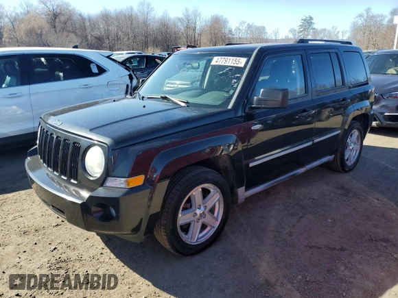 2010 Jeep Patriot Latitude z VIN 1J4NT1GA6AD646990, wystawiony jako Copart lot #47791155 z przebiegiem 131 904 mil mil oraz Czysty tytuł • Clean title. Historia ofert i sprzedaży dostępna na DreamBid. Obrazek 1.
