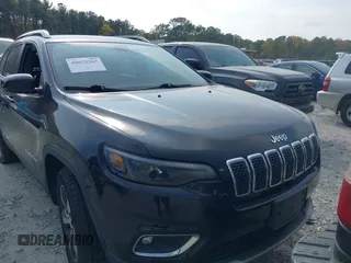 2019 Jeep Cherokee Limited with VIN 1C4PJMDX2KD235618, listed as a IAAI auction lot 40672263 with 82,117 mi miles and . Bid and sale history available at carsss.com. Image 12.