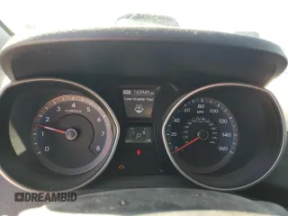 2017 Hyundai Elantra z VIN KMHD35LH7HU374225, wystawiony jako Copart lot #49252185 z przebiegiem 143 949 mil mil oraz Szkoda całkowita • Salvage title. Historia ofert i sprzedaży dostępna na DreamBid. Obrazek 9.