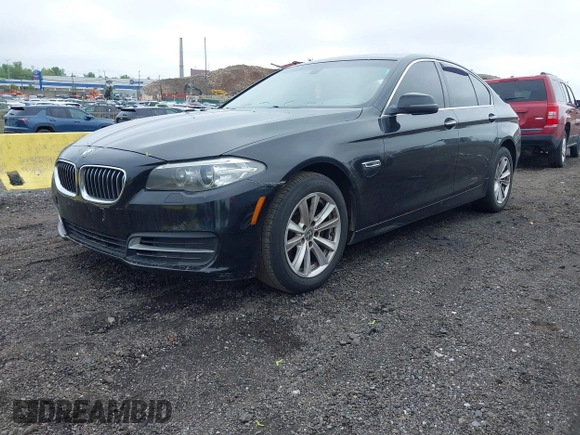 2014 BMW 5 Series 528i xDrive with VIN WBA5A7C54ED613352, listed as a IAAI auction lot 42197717 with 205,889 mi miles and . Bid and sale history available at DreamBid. Image 20.