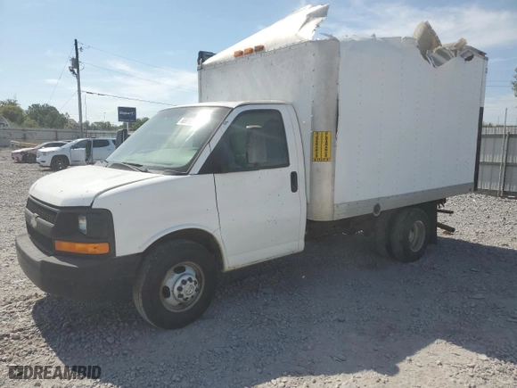 2011 Chevrolet Express Commercial Cutaway Work Van with VIN 1GB0G2CA6B1142270, listed as a Copart auction lot 68918624 with NaN miles and Salvage Title. Bid and sale history available at carsss.com. Image 1.