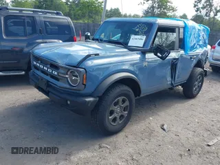 2024 Ford Bronco Big Bend с VIN 1FMDE7BH9RLB34429, выставлен на аукционе IAAI как лот 42463486 с пробегом 1 575 миль миль и . История ставок и продаж доступна на DreamBid. Изображение 2.