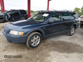 2006 Volvo XC70 with VIN YV4SZ592361239686, listed as a IAAI auction lot 41412262 with 89,110 mi miles. Bid and sale history available at carsss.com. Image 2.
