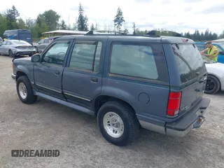 1994 Ford Explorer Eddie Bauer z VIN 1FMDU34X1RUA06860, wystawiony jako IAAI lot #42218488 z przebiegiem 68 682 mil mil oraz . Historia ofert i sprzedaży dostępna na DreamBid. Obrazek 3.