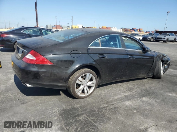 2010 Mercedes-Benz CLS 550 с VIN WDDDJ7CB6AA165122, выставлен на аукционе Copart как лот 62373705 с пробегом 64 147 миль миль и Списание • Salvage title. История ставок и продаж доступна на DreamBid. Изображение 3.