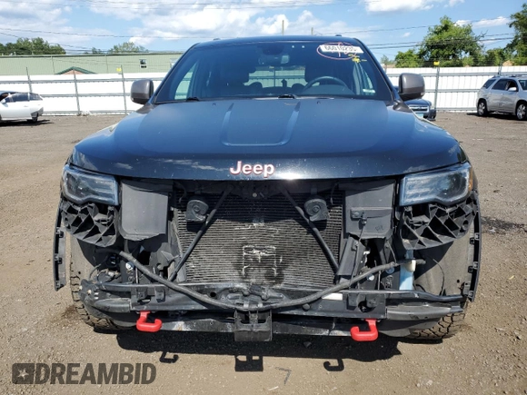 2019 Jeep Grand Cherokee Trailhawk with VIN 1C4RJFLT8KC726784, listed as a Copart auction lot 66010235 with 136,683 mi miles and Salvage title. Bid and sale history available at DreamBid. Image 5.
