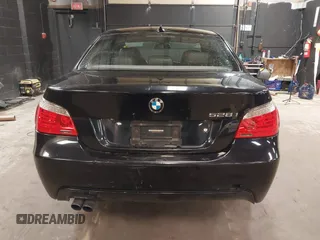 2010 BMW 5 Series 528i xDrive with VIN WBANV1C51AC388468, listed as a IAAI auction lot 41932964 with 199,919 mi miles and . Bid and sale history available at carsss.com. Image 16.