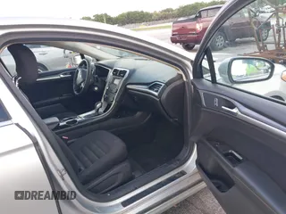 2013 Ford Fusion SE with VIN 3FA6P0HR6DR315809, listed as a IAAI auction lot 42661217 with 238,346 mi miles and . Bid and sale history available at DreamBid. Image 5.