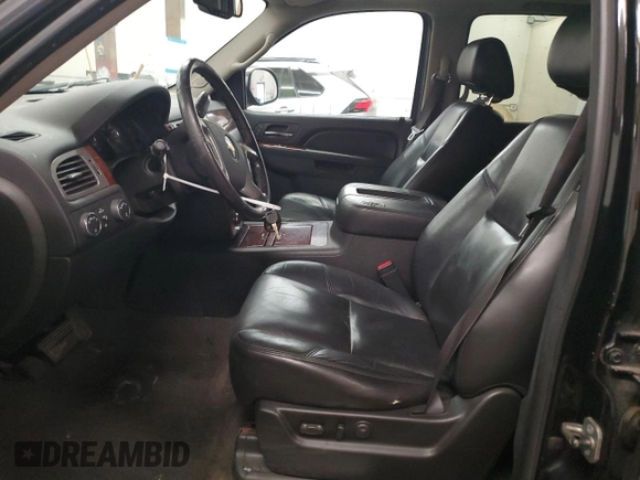 2010 Chevrolet Suburban LTZ with VIN 1GNUKKE35AR274373, listed as a Copart auction lot 42849275 with 146,847 mi miles and Clean Title. Bid and sale history available at carsss.com. Image 7.
