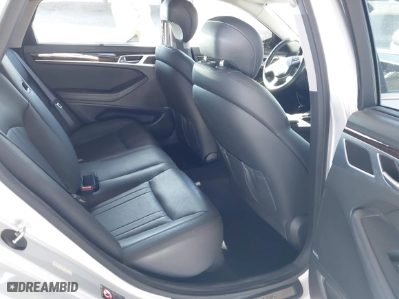 2016 Hyundai Genesis 3.8L with VIN KMHGN4JE6GU138304, listed as a IAAI auction lot 41667271 with 63,237 mi miles. Bid and sale history available at carsss.com. Image 8.