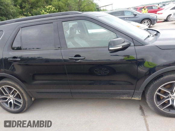 2016 Ford Explorer Sport z VIN 1FM5K8GT6GGC15541, wystawiony jako IAAI lot #42296535 z przebiegiem 197 030 mil mil oraz . Historia ofert i sprzedaży dostępna na DreamBid. Obrazek 13.