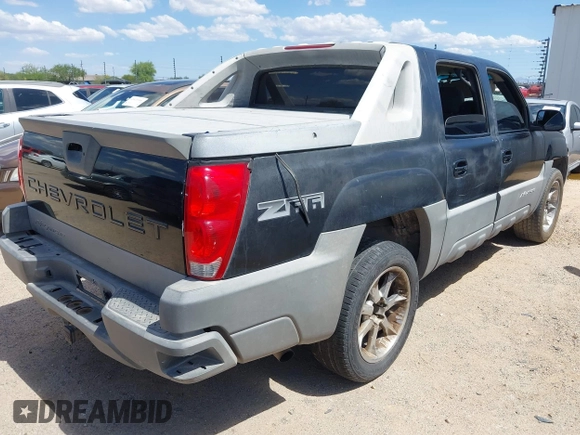 2002 Chevrolet Avalanche z VIN 3GNEC13T22G300623, wystawiony jako IAAI lot #42394549 z przebiegiem 272 961 mil mil oraz . Historia ofert i sprzedaży dostępna na DreamBid. Obrazek 4.