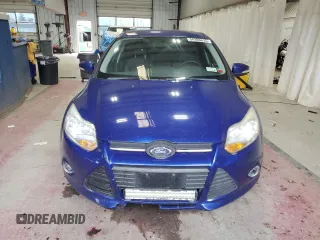 2012 Ford Focus SE z VIN 1FAHP3K23CL412887, wystawiony jako Copart lot #54366635 z przebiegiem 169 788 mil mil oraz Czysty tytuł • Clean title. Historia ofert i sprzedaży dostępna na DreamBid. Obrazek 5.