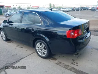 2007 Volkswagen Jetta 2.5 with VIN 3VWSF71K67M104593, listed as a IAAI auction lot 42512355 with 158,409 mi miles and . Bid and sale history available at DreamBid. Image 3.