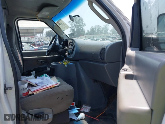 2005 Ford Econoline Cargo with VIN 1FTNE24L05HB29596, listed as a IAAI auction lot 42462025 with 170,322 mi miles and . Bid and sale history available at DreamBid. Image 5.