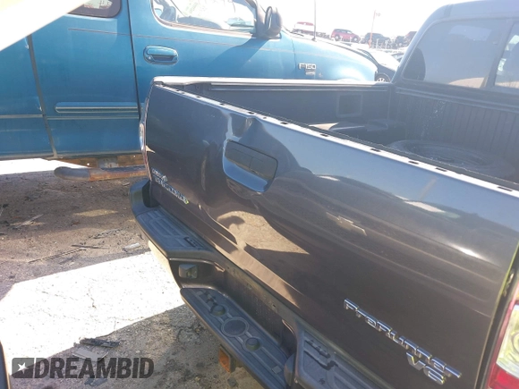 2011 Toyota Tacoma PreRunner with VIN 3TMJU4GN6BM117602, listed as a IAAI auction lot 41483053 with 209,591 mi miles and . Bid and sale history available at DreamBid. Image 18.