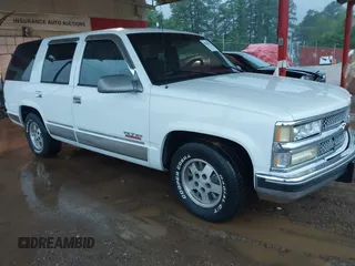 1995 Chevrolet Tahoe with VIN 1GNEC13K3SJ392069, listed as a IAAI auction lot 42192301 with 182,262 mi miles and . Bid and sale history available at DreamBid. Image 1.